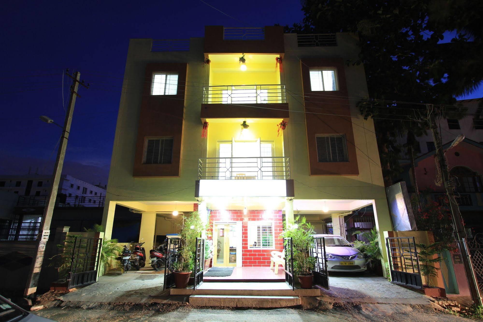 Arra Suites Kempegowda Airport Hotel Bangalore Exterior photo