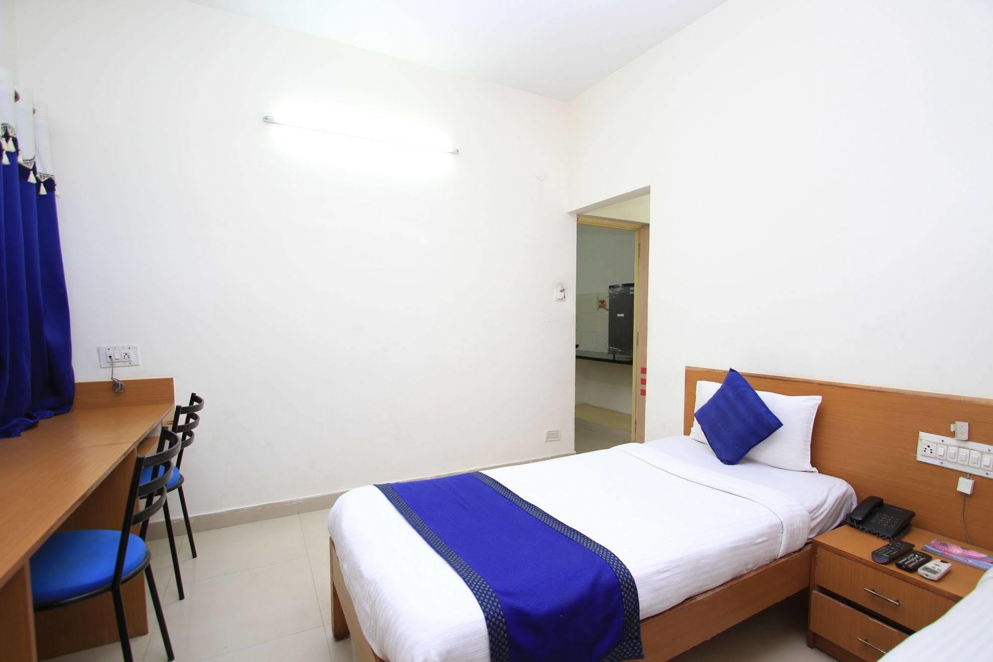 Arra Suites Kempegowda Airport Hotel Bangalore Exterior photo