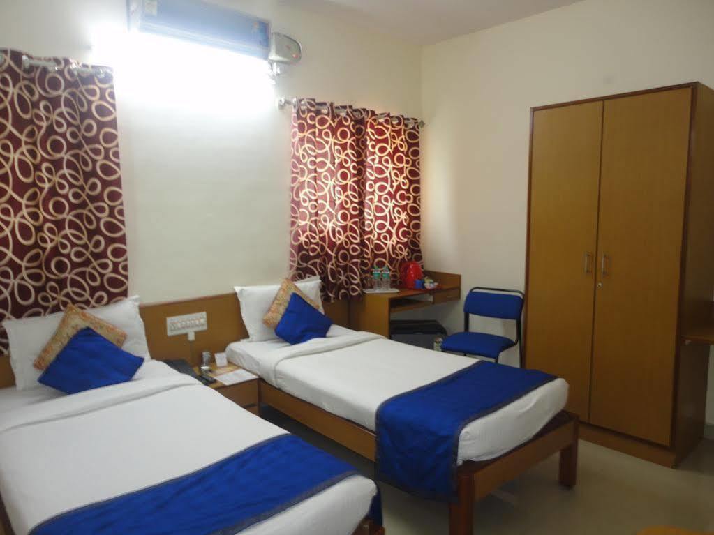 Arra Suites Kempegowda Airport Hotel Bangalore Exterior photo